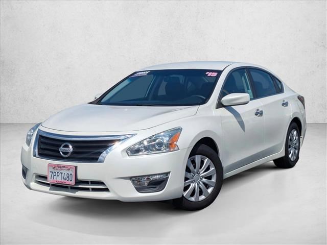 Pearl White 2015 Nissan Altima 2.5 S Sedan Front-Wheel Drive Automatic