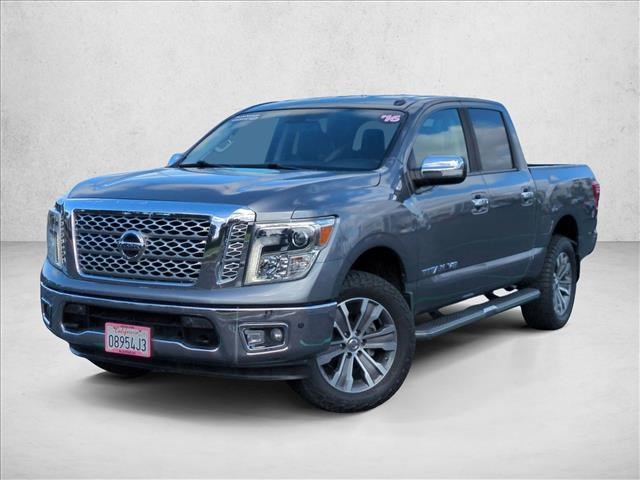 Gray (Gun Metallic) 2018 Nissan Titan SL Crew Cab 4WD Pickup Truck Four-Wheel Drive Automatic