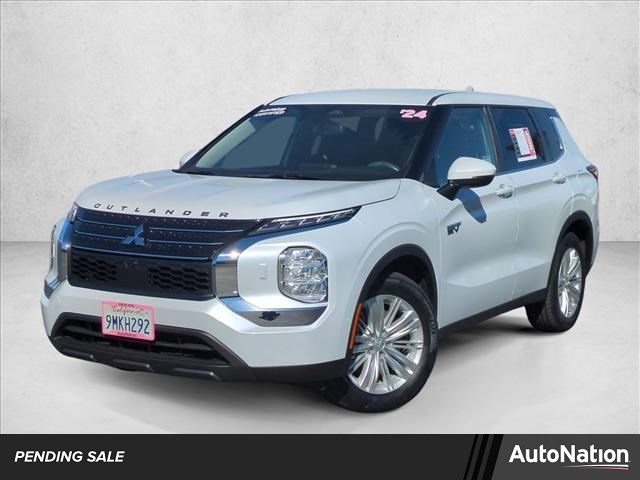White 2024 Mitsubishi Outlander Hybrid Plug-in ES S-AWC SUV / Crossover All-Wheel Drive Automatic