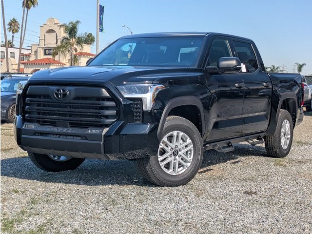 2026 Toyota Tundra SR5 CrewMax Cab 4WD