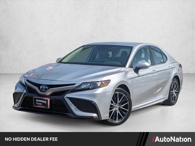 Celestial Silver Metallic 2024 Toyota Camry Hybrid Sedan Front-Wheel Drive Automatic