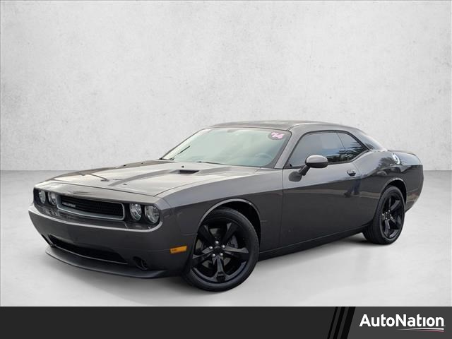 2014 Dodge Challenger SXT RWD
