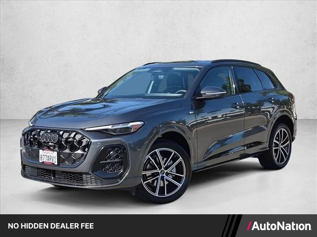 Daytona Gray Pearl Effect 2026 Audi Q5 SUV / Crossover All-Wheel Drive Automatic
