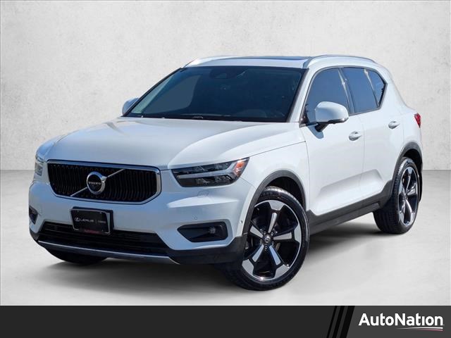 2019 Volvo XC40 T5 Momentum AWD