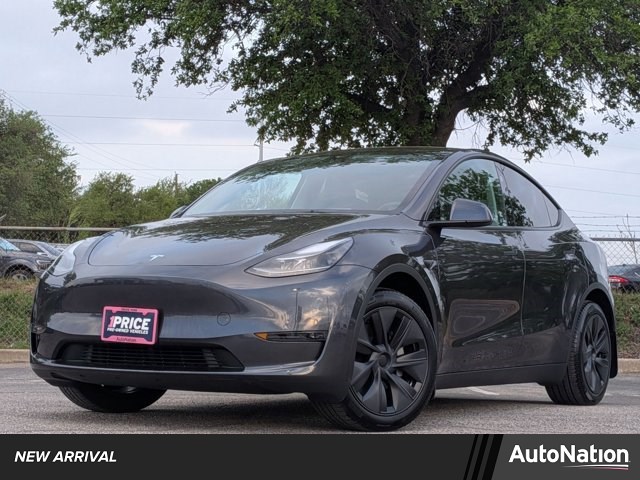 2025 Tesla Model Y Long Range AWD