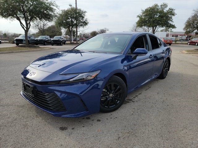 2025 Toyota Camry LE FWD