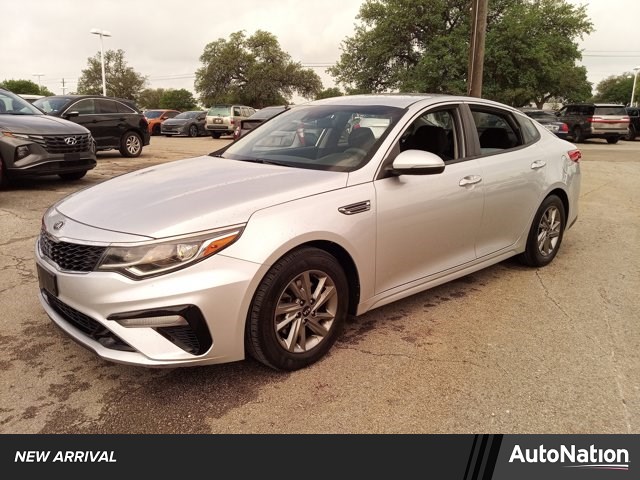 Sparkling Silver 2019 Kia Optima LX FWD Sedan Front-Wheel Drive Automatic