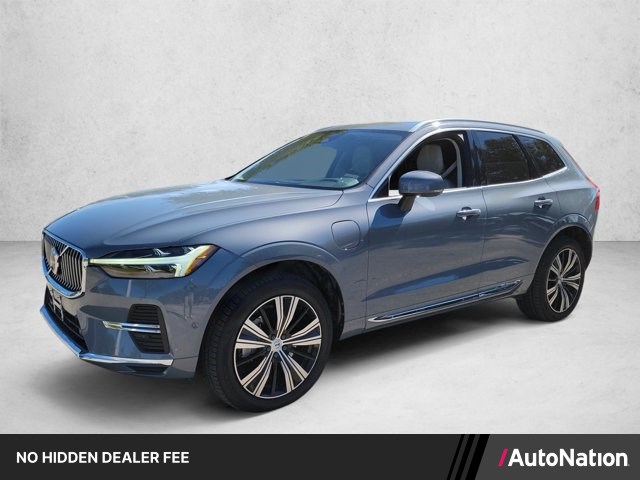 2023 Volvo XC60 Recharge T8 Plus Bright Theme eAWD