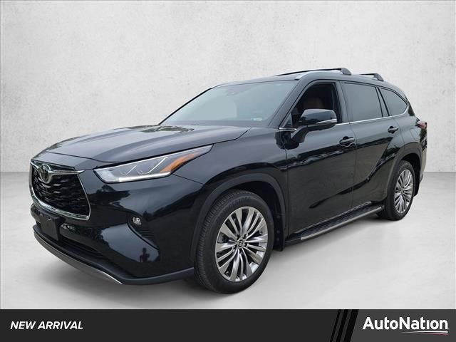 Midnight Black Metallic 2025 Toyota Highlander Platinum AWD SUV / Crossover All-Wheel Drive Automatic