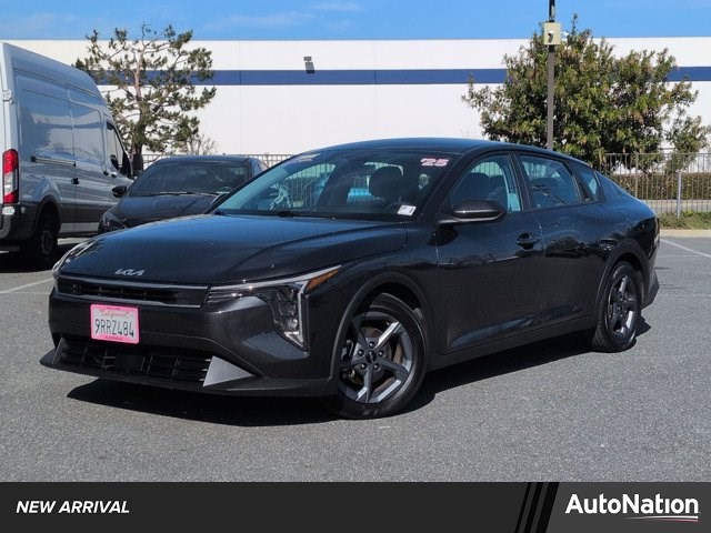 2025 Kia K4 LXS FWD