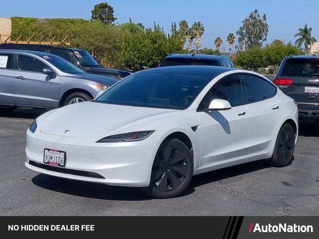 Pearl White Multi-Coat 2025 Tesla Model 3 Sedan Rear-Wheel Drive Automatic