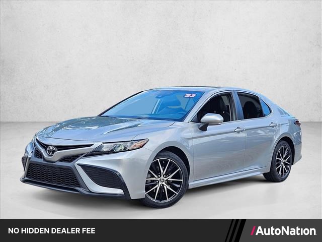Celestial Silver Metallic 2023 Toyota Camry Sedan Front-Wheel Drive Automatic