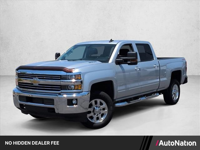 Silver Ice Metallic 2015 Chevrolet Silverado 2500HD Pickup Truck Four-Wheel Drive 6-Speed Automatic