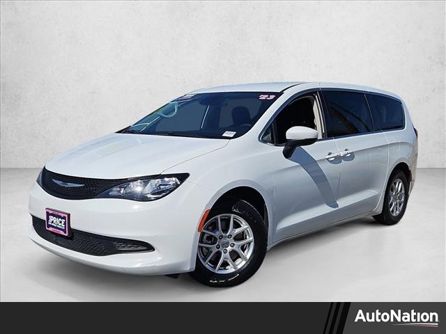 2023 Chrysler Voyager LX FWD