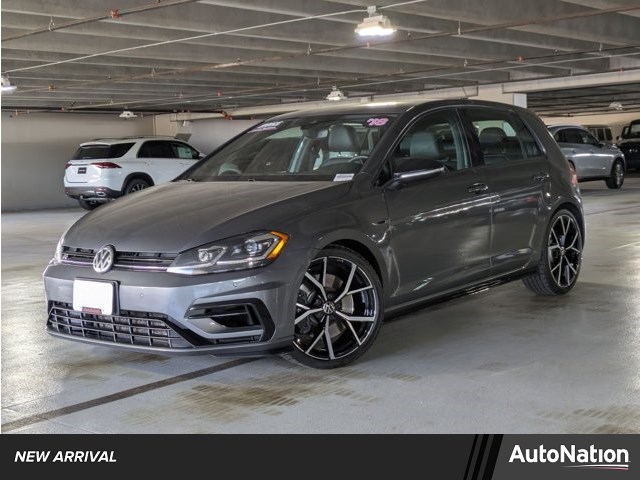 2018 Volkswagen Golf R 4-Door AWD