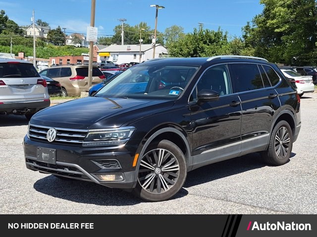 Pure White 2018 Volkswagen Tiguan SUV / Crossover Front-Wheel Drive 8-Speed Automatic