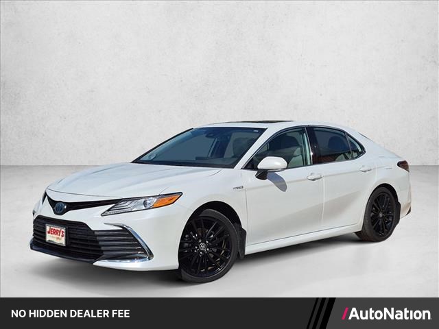 2021 Toyota Camry Hybrid XLE FWD   