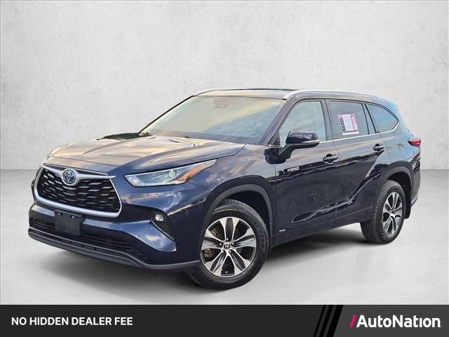  2021 Toyota Highlander Hybrid XLE AWD   