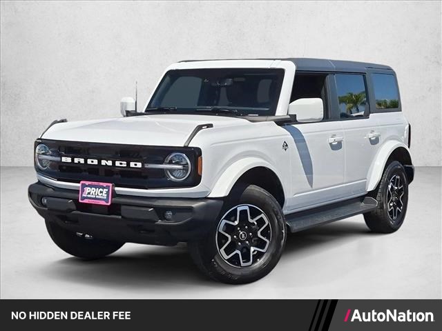 Oxford White 2025 Ford Bronco SUV / Crossover Four-Wheel Drive Automatic