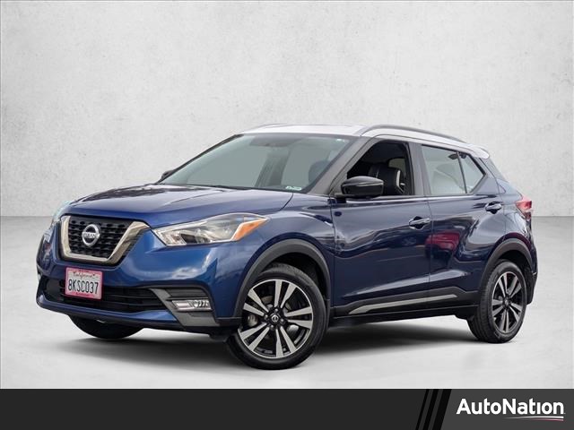 Deep Blue Pearl/Fresh Powder 2019 Nissan Kicks SR FWD SUV / Crossover Front-Wheel Drive Automatic