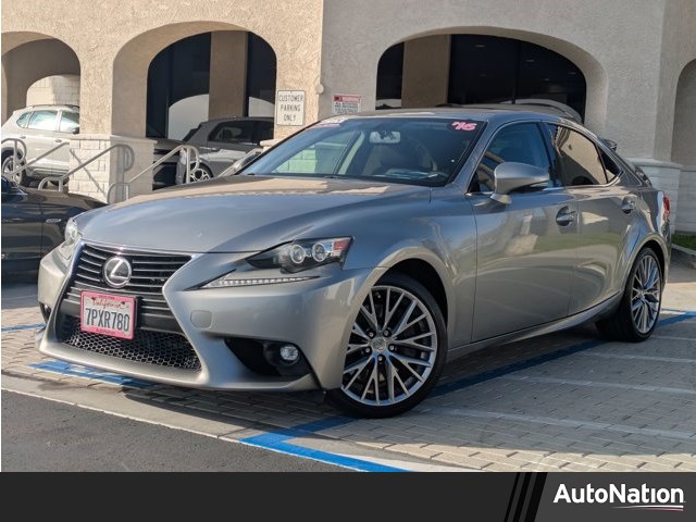 2016 Lexus IS 200t RWD