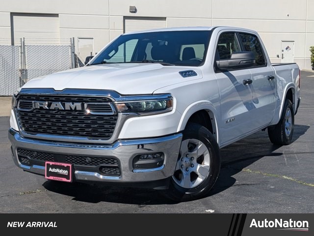 2025 RAM 1500 Big Horn Crew Cab 4WD