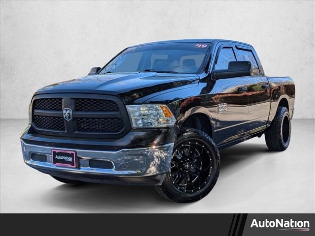 2019 RAM 1500 Classic Tradesman Crew Cab RWD