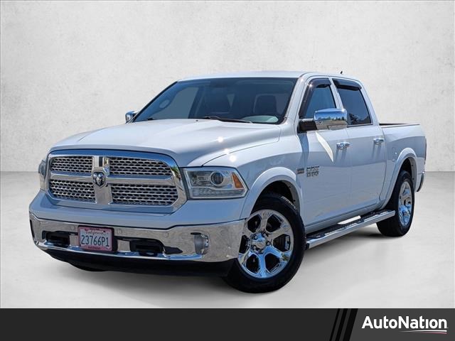 Bright White Clearcoat 2014 RAM 1500 Laramie Crew Cab RWD Pickup Truck 4X2 8-Speed Automatic