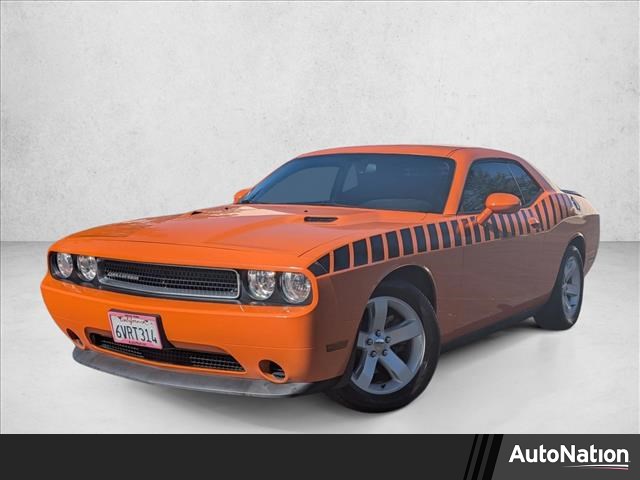 2012 Dodge Challenger SXT RWD