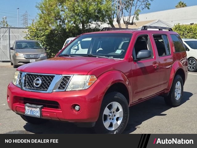 Red Brick 2009 Nissan Pathfinder SUV / Crossover 4X2 Automatic