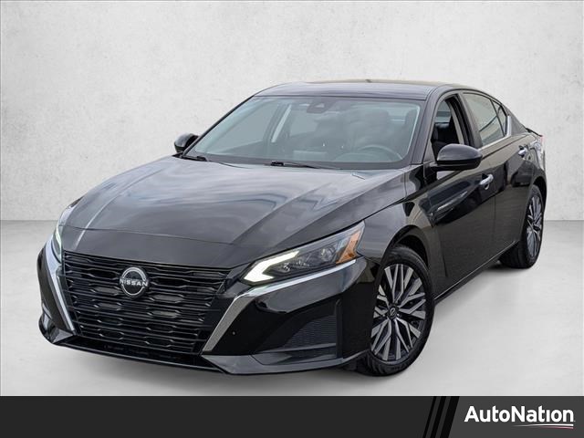 Super Black 2023 Nissan Altima 2.5 SV FWD Sedan Front-Wheel Drive Automatic