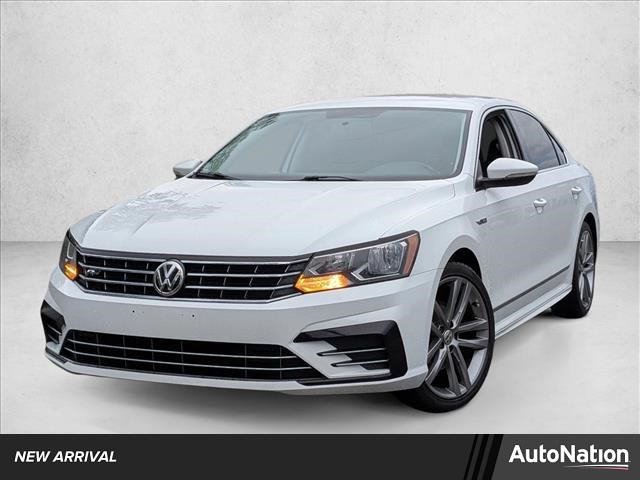 2017 Volkswagen Passat R-Line
