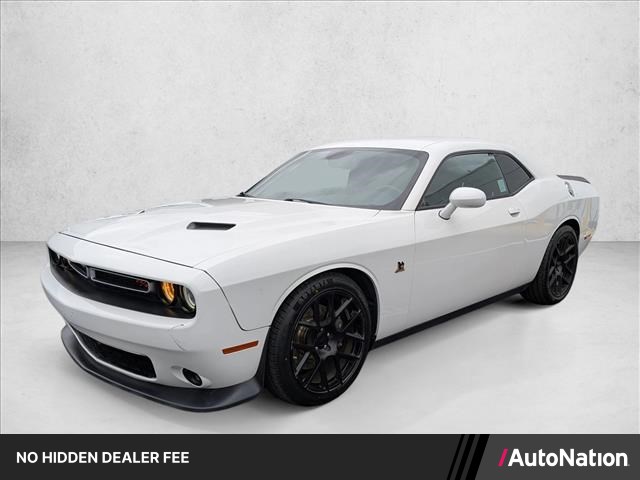 White Knuckle Clearcoat 2018 Dodge Challenger R/T Scat Pack RWD Coupe Rear-Wheel Drive 8-Speed Automatic