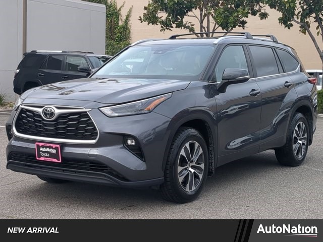 2023 Toyota Highlander XLE AWD