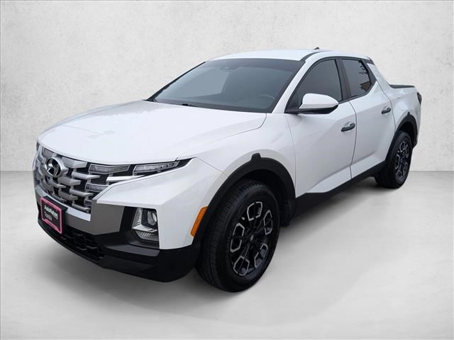 Atlas White 2023 Hyundai Santa Cruz SE Crew Cab FWD Pickup Truck Front-Wheel Drive Automatic