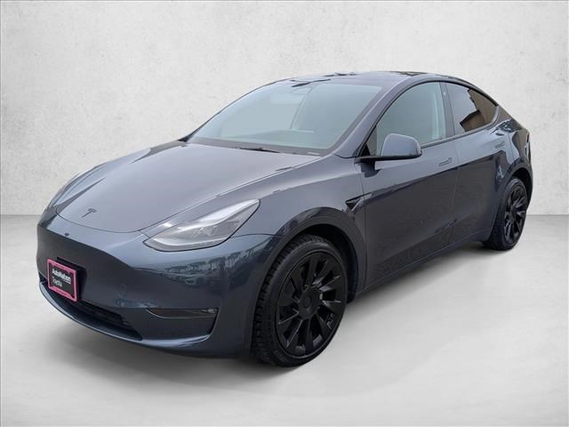 Silver/Gray 2023 Tesla Model Y Long Range AWD SUV / Crossover All-Wheel Drive Automatic
