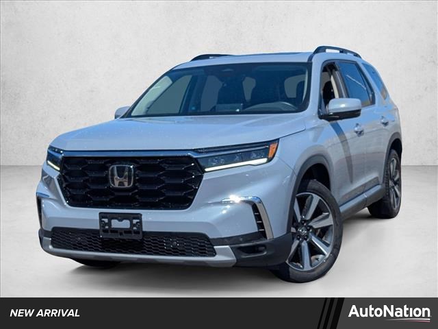 Gray (Modern Steel Metallic) 2024 Honda Pilot Touring AWD SUV / Crossover All-Wheel Drive Automatic