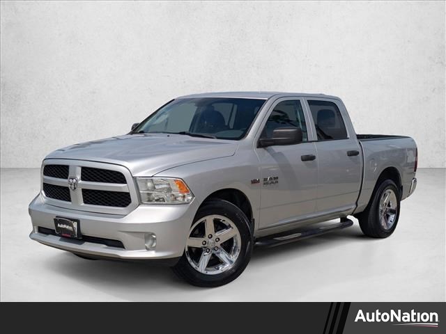 Bright Silver Metallic Clearcoat 2018 RAM 1500 Express Crew Cab RWD Pickup Truck 4X2 8-Speed Automatic