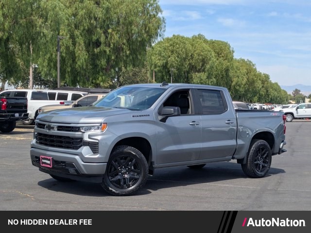 Sterling Gray Metallic 2026 Chevrolet Silverado 1500 RST Crew Cab 4WD Pickup Truck Four-Wheel Drive Automatic