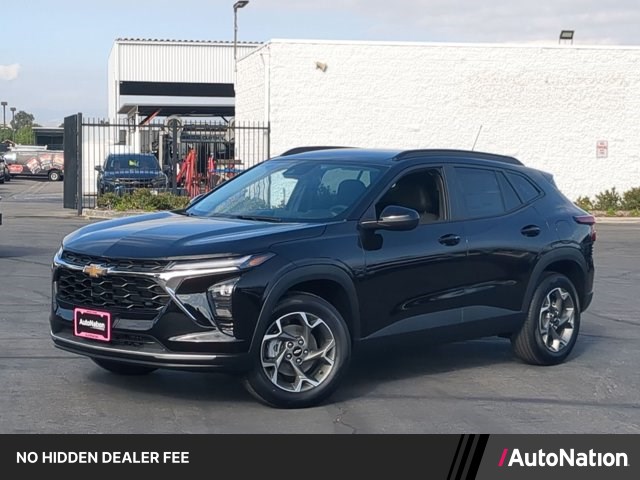 Mosaic Black Metallic 2026 Chevrolet Trax SUV / Crossover Front-Wheel Drive 6-Speed Automatic
