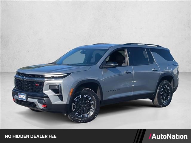Sterling Gray Metallic 2025 Chevrolet Traverse SUV / Crossover Four-Wheel Drive 8-Speed Automatic