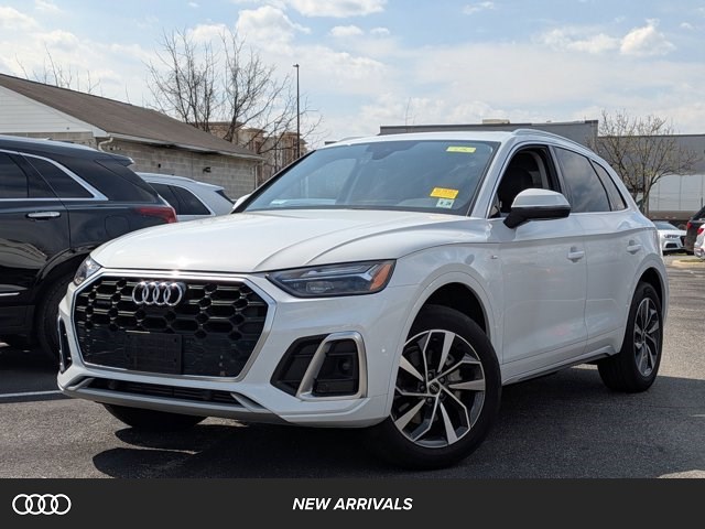 White 2023 Audi Q5 quattro Premium Plus S Line 45 TFSI SUV / Crossover All-Wheel Drive Automatic