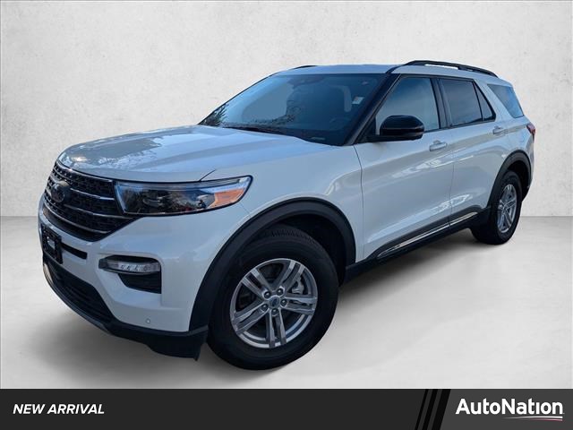 Star White Metallic Tri-Coat 2023 Ford Explorer XLT AWD SUV / Crossover All-Wheel Drive 10-Speed Automatic