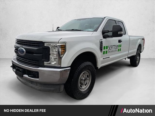 Oxford White 2018 Ford F-350 Super Duty XL SuperCab 4WD Pickup Truck Four-Wheel Drive 6-Speed Automatic