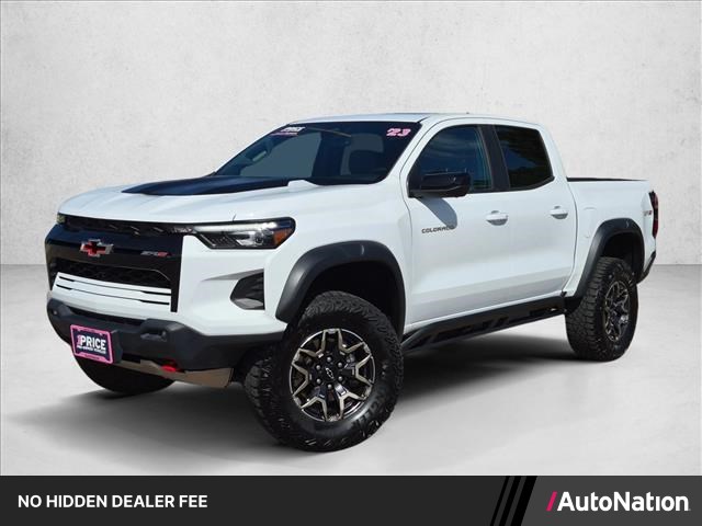 Summit White 2023 Chevrolet Colorado Pickup Truck Four-Wheel Drive 8-Speed Automatic