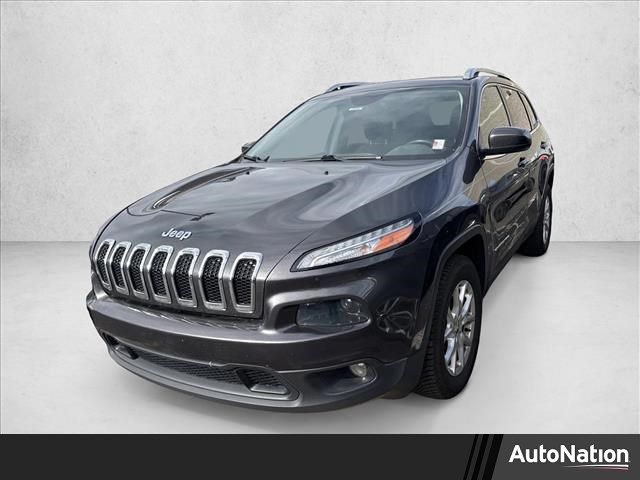 Gray (Granite Crystal Metallic Clearcoat) 2016 Jeep Cherokee Latitude 4WD SUV / Crossover Four-Wheel Drive 9-Speed Automatic