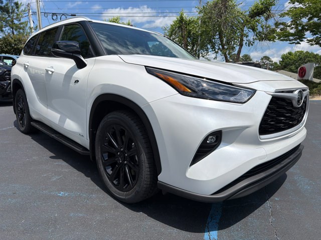 2026 Toyota Highlander Hybrid