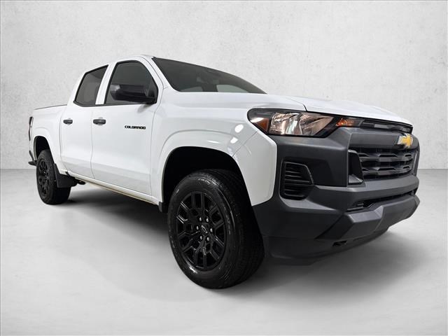 Summit White 2025 Chevrolet Colorado Pickup Truck Four-Wheel Drive 8-Speed Automatic