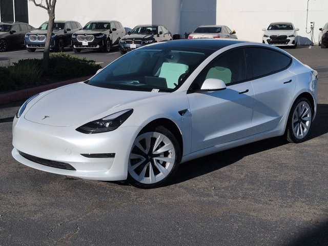 2021 Tesla Model 3 Standard Range Plus RWD