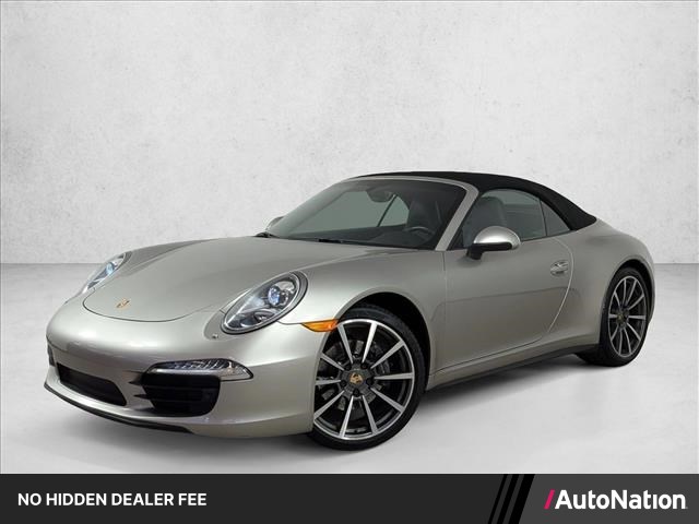 2013 Porsche 911 Gris (Platinum Silver Metallic) Descapotable Tracción en las cuatro ruedas 7 velocidades Manual
